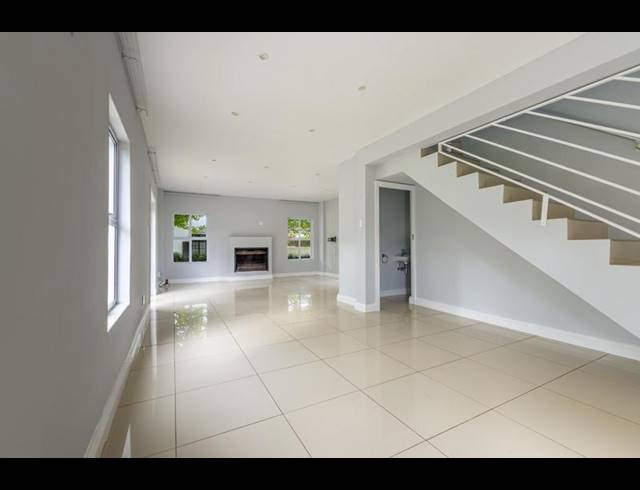 4 BEDROOM TOWNHOUSE FOR SALE IN GARLINGTON ESTATE